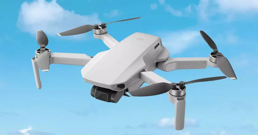 DJI Mavic Mini Combo mejor drone por 500 euros