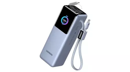 Ugreen 200W Power Bank 25000mAh: carga dos portátiles a la vez con cable integrado y pantalla TFT