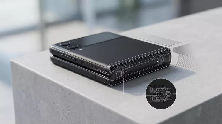 Samsung Galaxy Z Flip 8: más ...