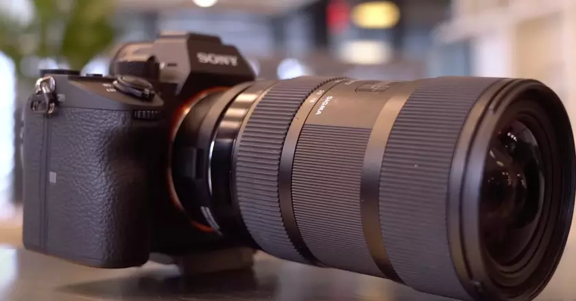 Sony A7 III mejor cámara para estudiantes de periodismo