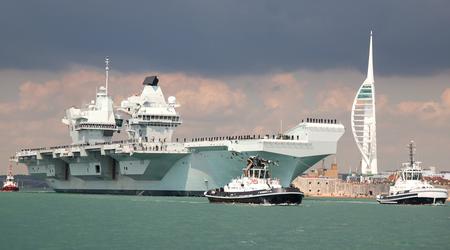 El portaaviones HMS Prince of Wales, valorado en 3.850 millones de dólares, ha regresado con éxito a la base militar de Portsmouth tras las pruebas y se prepara para el ejercicio Westlant 23.