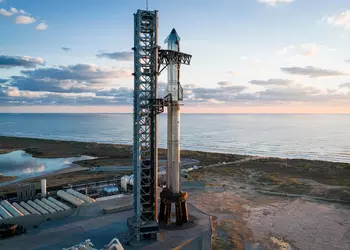 SpaceX cambia de rumbo: primero la ...