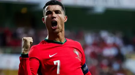 Cristiano Ronaldo lanzó su canal de YouTube, batió el récord histórico del servicio y consiguió un botón dorado, ¡todo en 1 día!