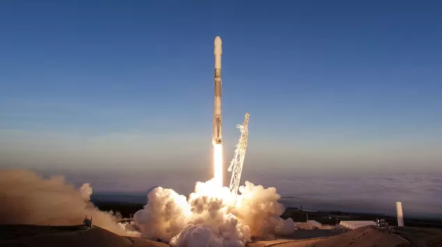 SpaceX alcanza 100 lanzamientos Falcon 9 ...