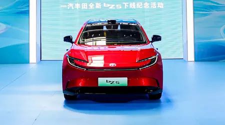 FAW-Toyota bZ5 con baterías Blade de BYD ha salido de la línea de producción en China
