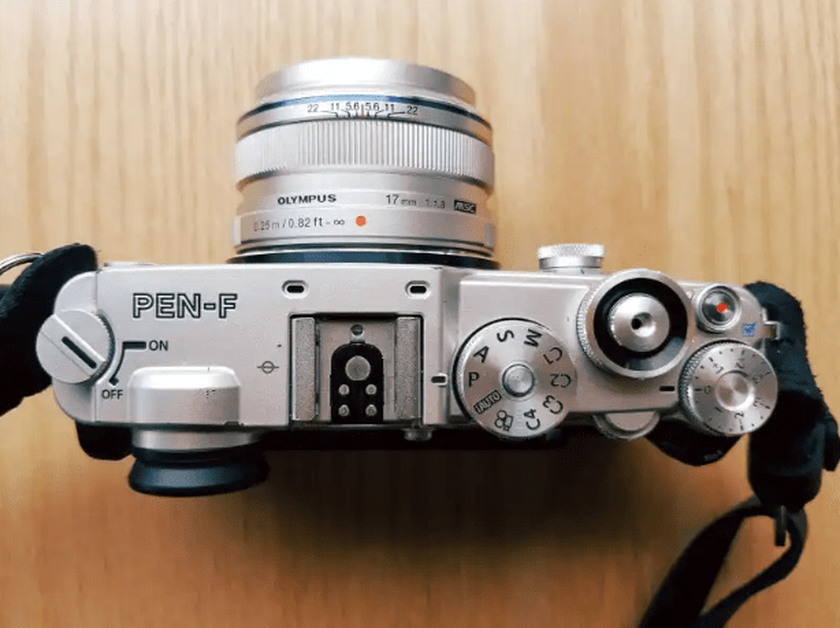 Olympus PEN-F cámara look película