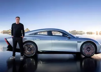 El Diseñador Jefe de Mercedes-Benz, Gordon ...