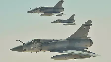 Cazas Mirage 2000-5F franceses destruyen una docena de drones Shahed Houthi