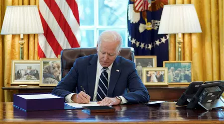 El gobierno de Joe Biden prepara un nuevo paquete de ayuda militar de 800 millones de dólares para Ucrania