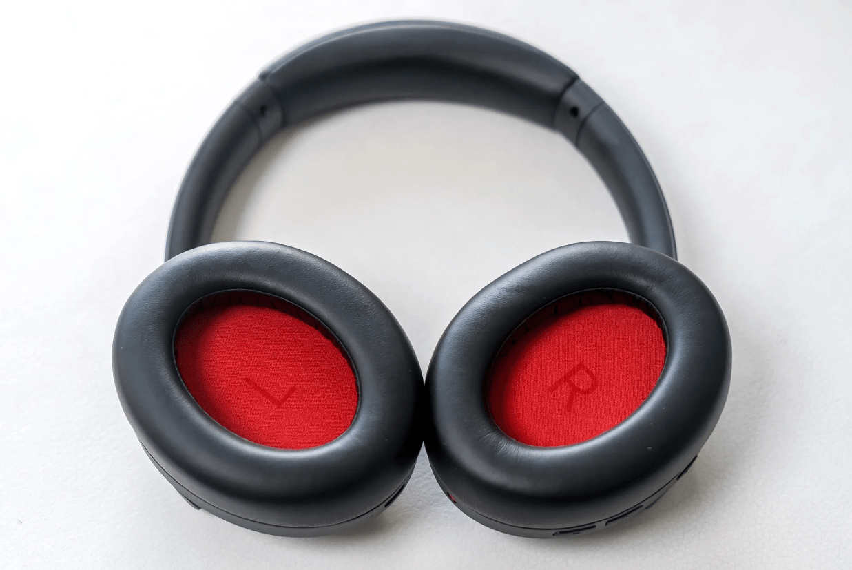 Auriculares 1More SonoFlow para llamadas de trabajo