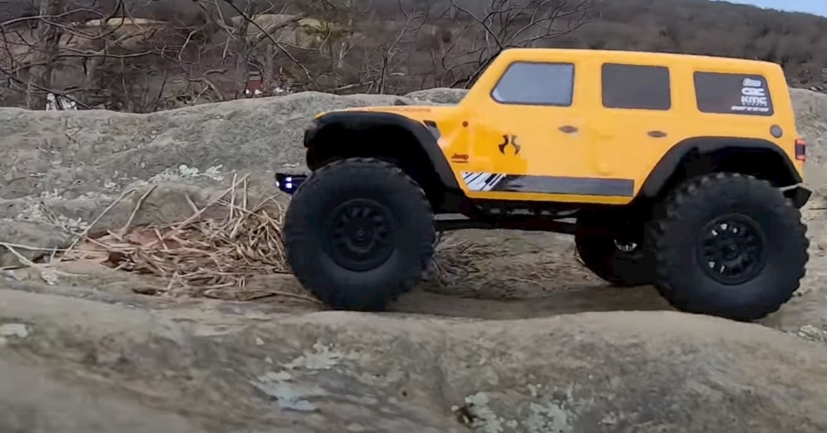 1:24 AXIAL SCX24 mejor oruga rc