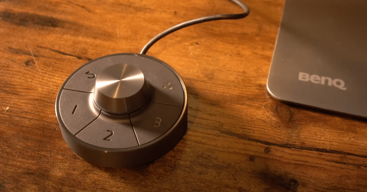 BenQ PD3220U monitor con thunderbolt