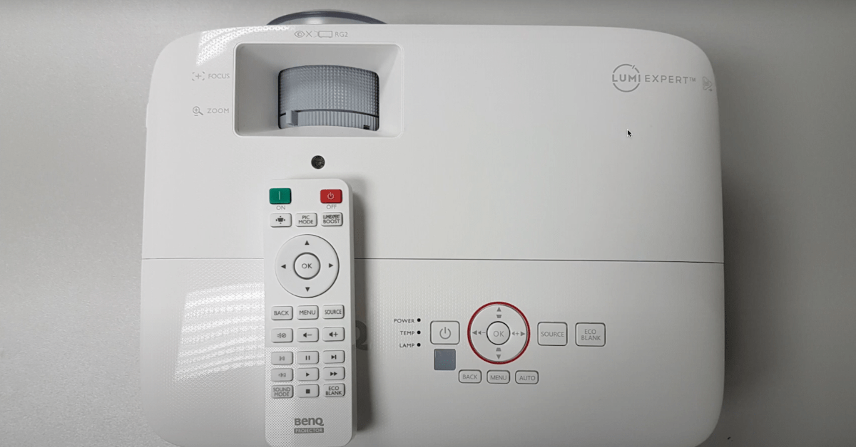 Proyector BenQ TH671ST por menos de 1000