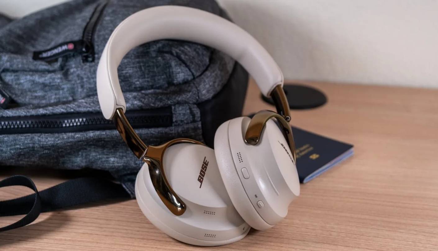 Auriculares de viaje Bose QuietComfort Ultra (2ª Gen) con ANC
