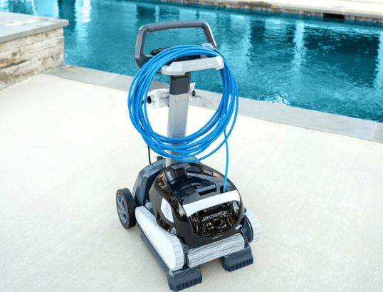 Aspirador para piscinas elevadas Dolphin Explorer E50