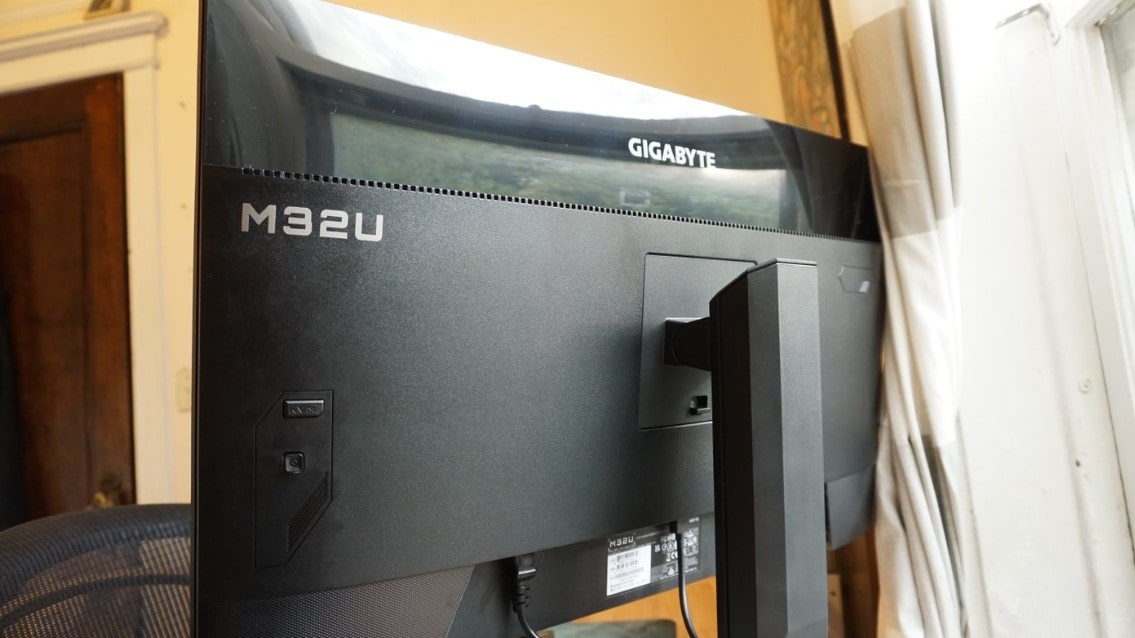 monitor gaming competición GIGABYTE M32U