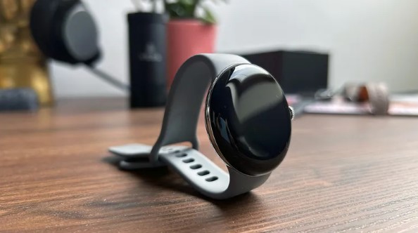 Pixel Watch 4 frente a Galaxy Watch 8
