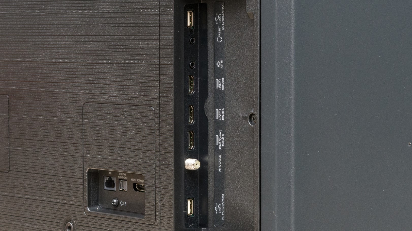 Televisor para dormitorio Hisense de 43 pulgadas Serie A7N 4K