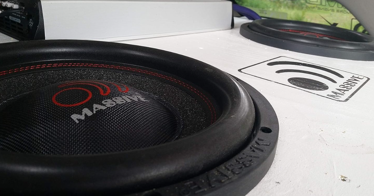 Massive Audio SUMMOXL104: el subwoofer más potente