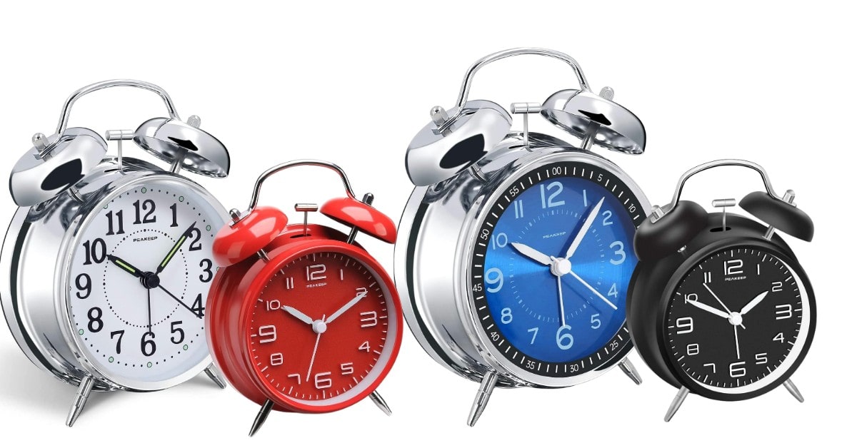 Reloj alarma con volumen creciente