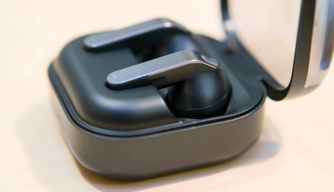 Auriculares Samsung Galaxy Buds 4 Pro para el trabajo remoto