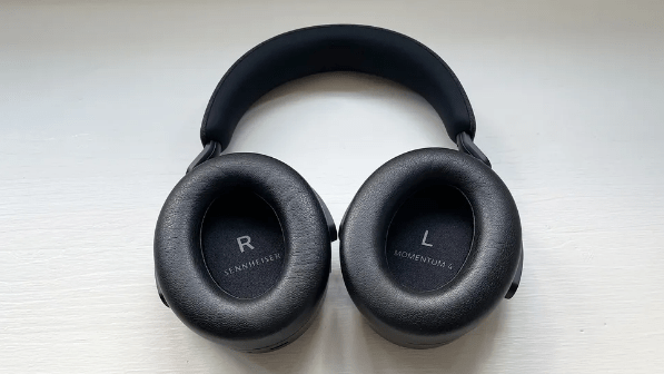 Auriculares premium con cancelación de ruido Sennheiser Momentum 4