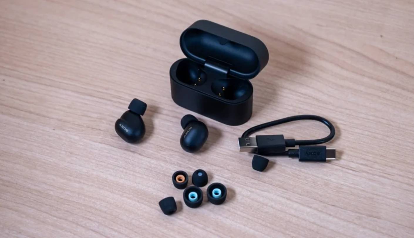 Auriculares Sony WF-1000XM6 para videoconferencias