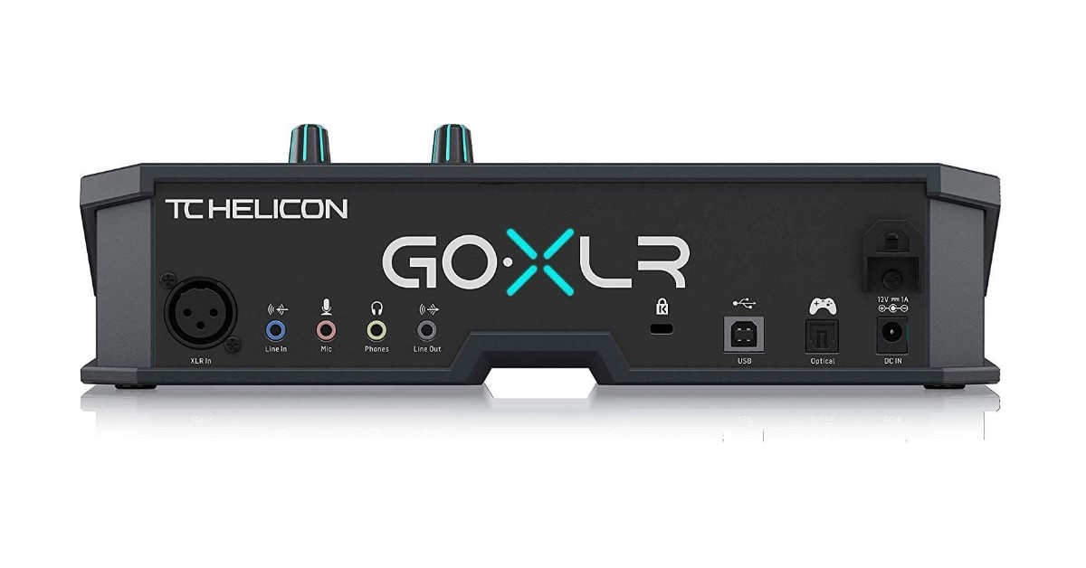 Podcast mezclador TC-Helicon GO XLR