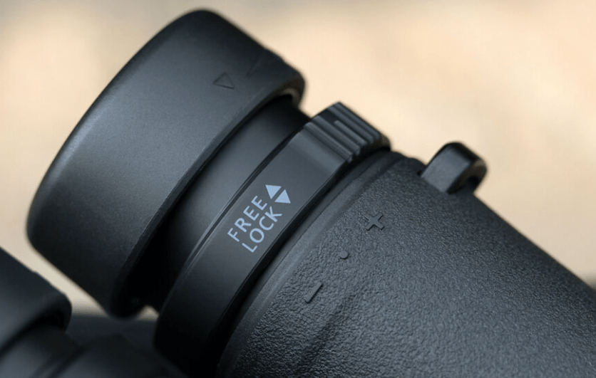 Prismáticos revestidos con lente Nikon Monarch M7 10x42