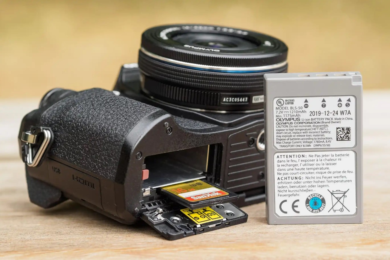 OM SYSTEM OM-D E-M10 Mark IV cámara sin espejo económica