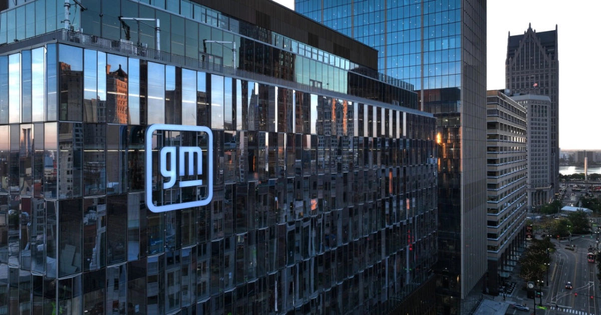 General Motors: el majestuoso logo en el corazón de Detroit