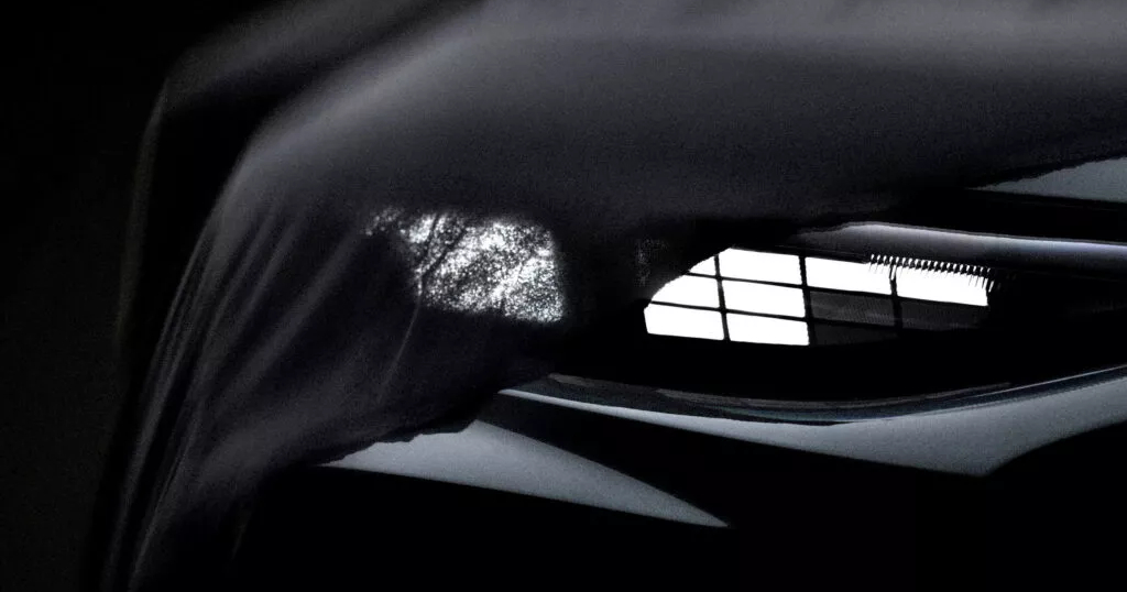 Sumergiéndose en el mundo de la tecnología: Teaser del nuevo Audi Q3 El nuevo Audi Q3: primera impresión de un pequeño gigante a altas velocidades