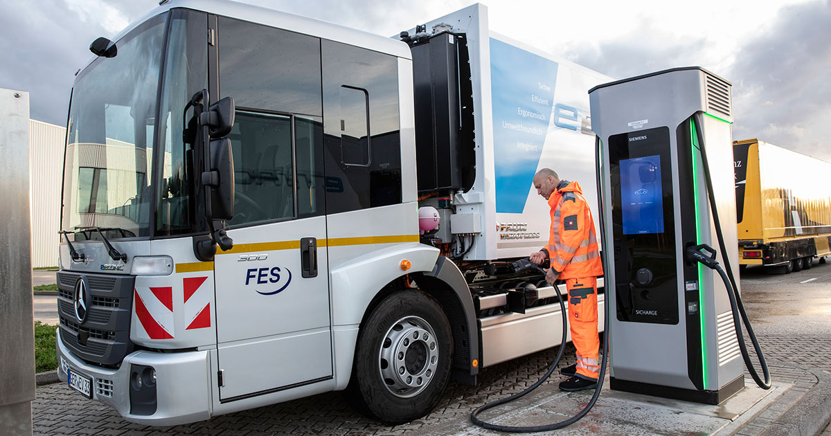 El camión eléctrico del futuro: Características tecnológicas del nuevo Mercedes-Benz eEconic Primer viaje: El camión eléctrico Mercedes-Benz eEconic sale a las carreteras