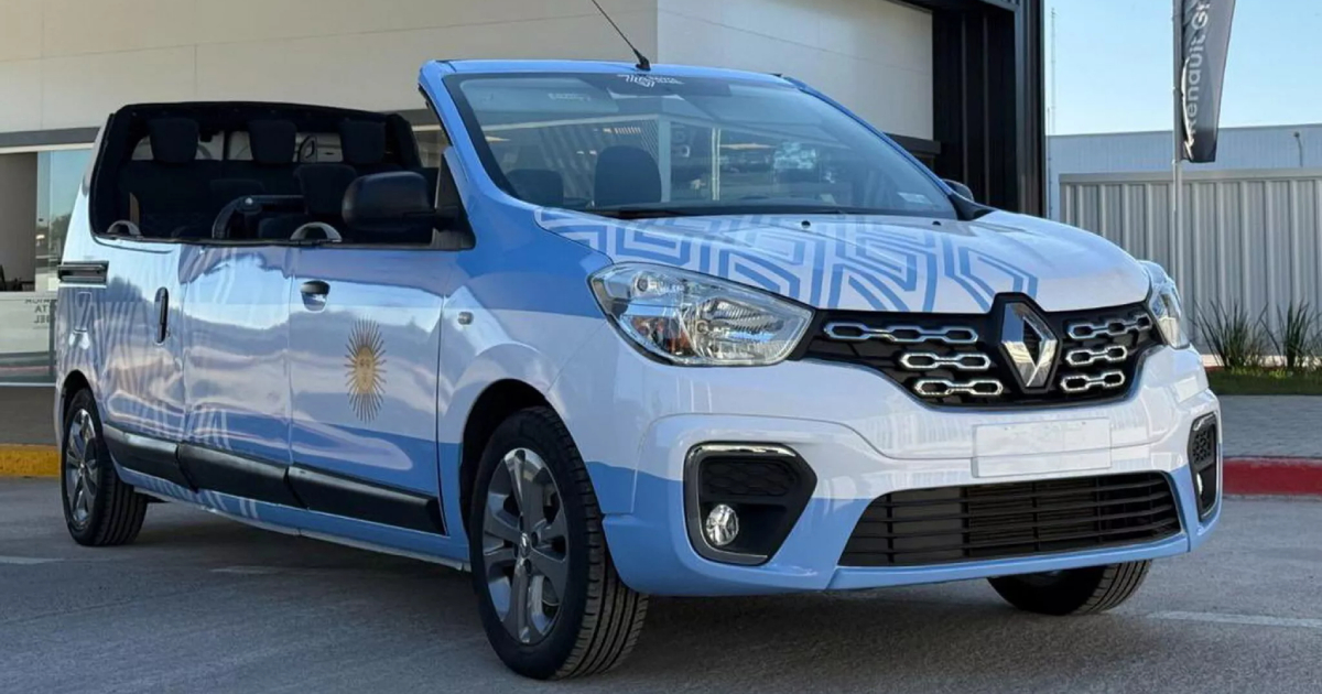 Renault Kangoo Express: la inesperada limusina convertible para fanáticos El Renault Kangoo Express se transforma en una única limusina convertible