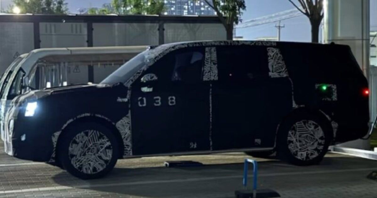 ¿Qué oculta el camuflaje? La única foto del prototipo del Xiaomi YU9 Misterioso Xiaomi YU9: Un prototipo cubierto de camuflaje
