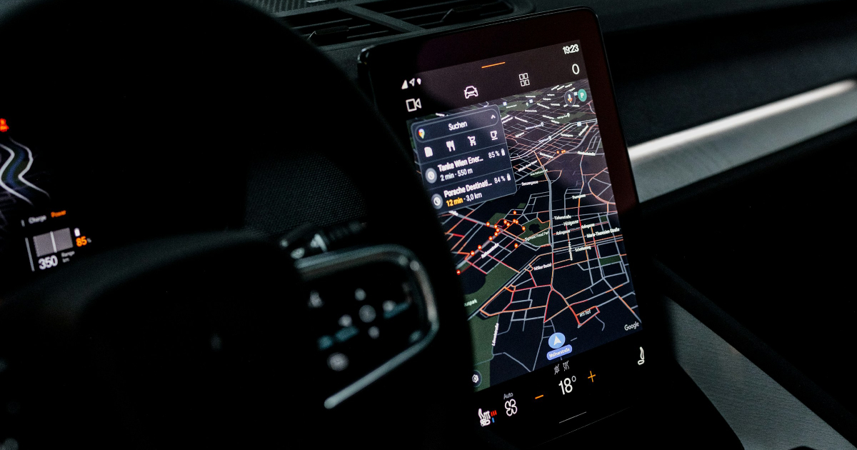 Tecnología y estilo: cómo Google Maps complementó el interior del Polestar 2 Polestar 2: Interior inigualable con integración de Google Maps