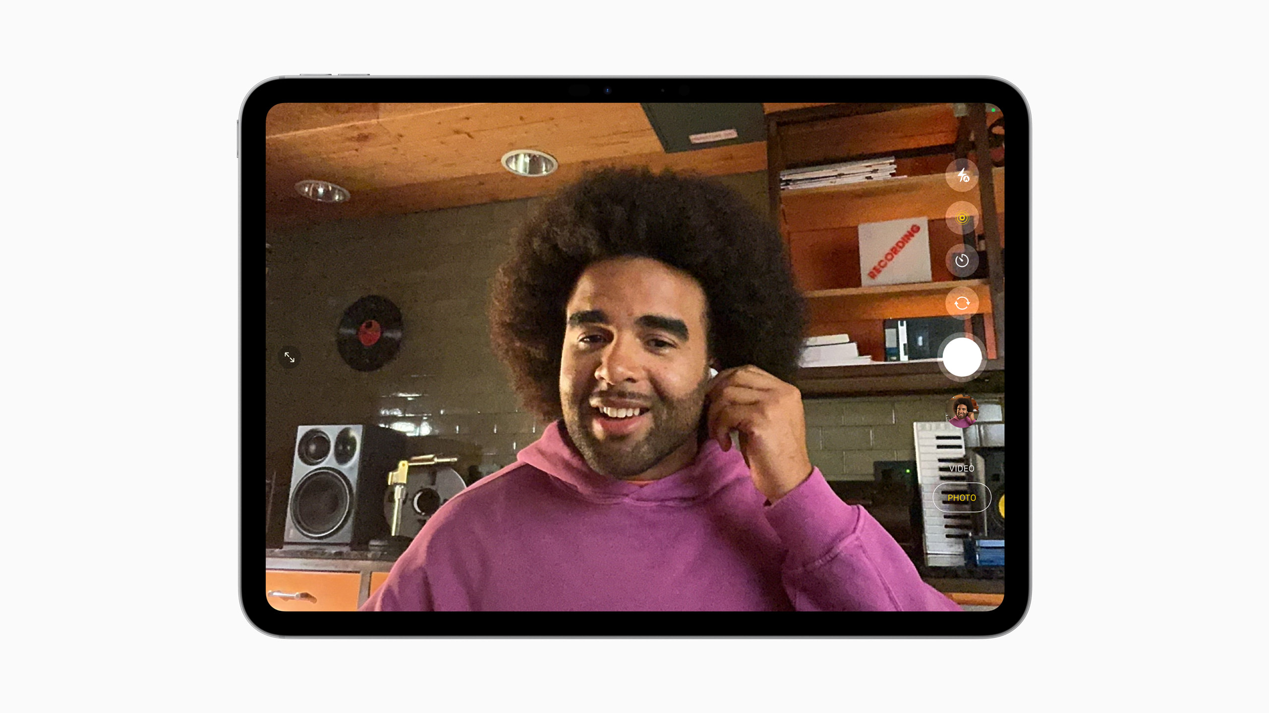 Grabar y controlar con las nuevas funciones de AirPods de Apple Máximo control: nuevas funciones de los AirPods de Apple