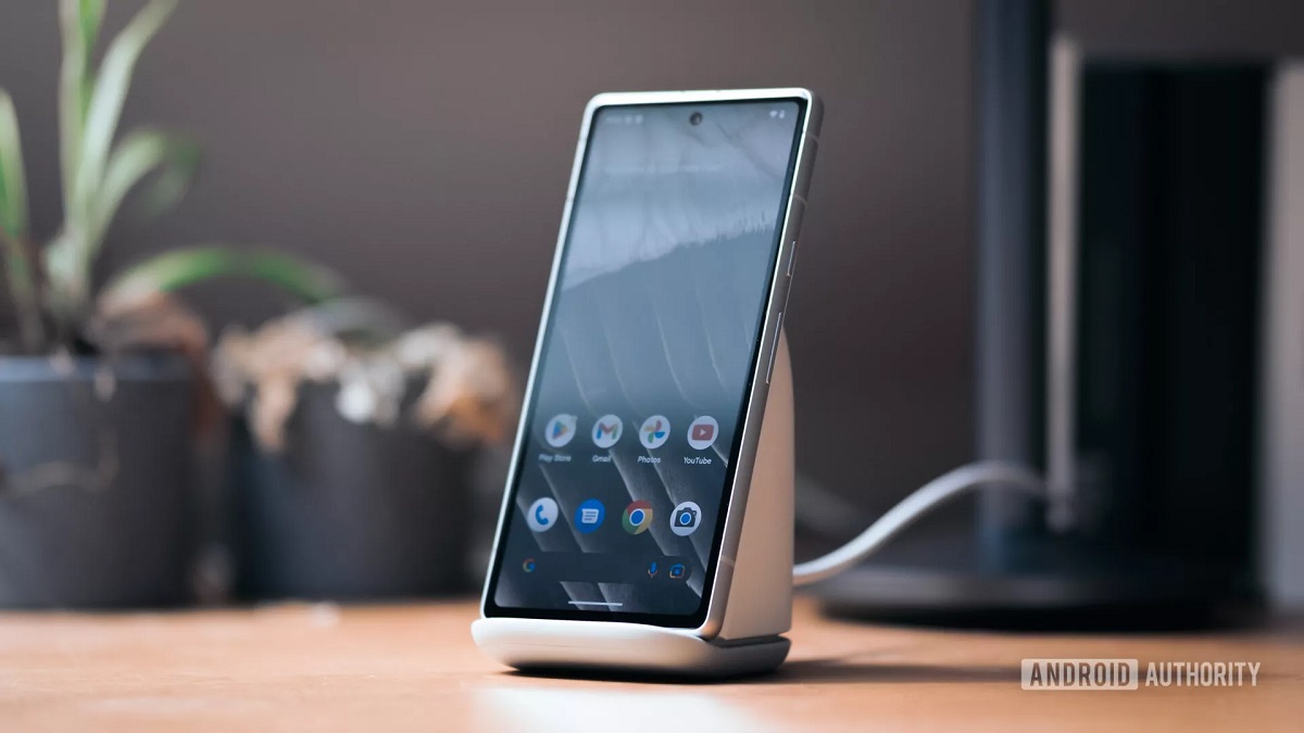 Smartphone en su lugar: los beneficios de un soporte magnético Magia magnética: una revolución entre los soportes para smartphones