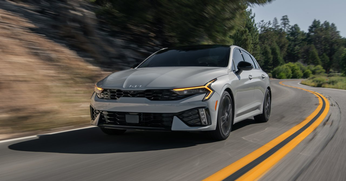 Kia K5 allana el camino para una conducción mejorada tecnológicamente Explorando las características de alta tecnología del Kia K5
