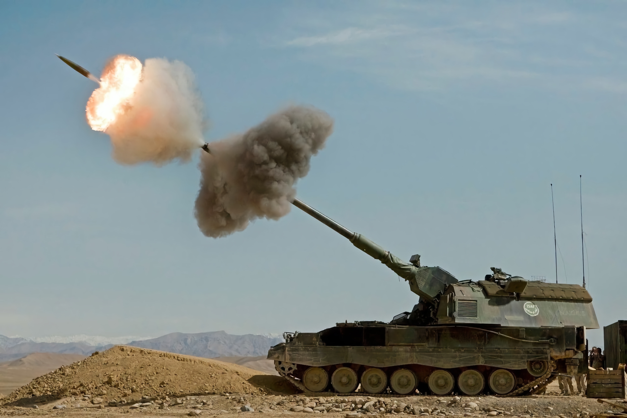 Alemania y Holanda planean transferir un nuevo lote de cañones autopropulsados ​​Panzerhaubitze 2000 a Ucrania