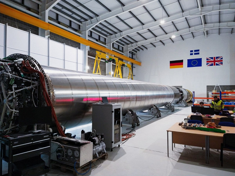 Etapas del cohete RFA ONE en producción