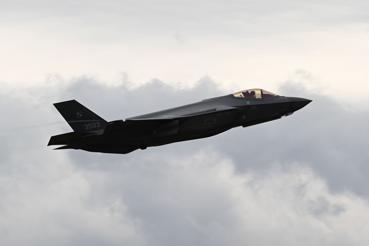 Cómo el F-35 está cambiando el futuro de la aviación militar con su poder F-35: el caza más avanzado de América en acción