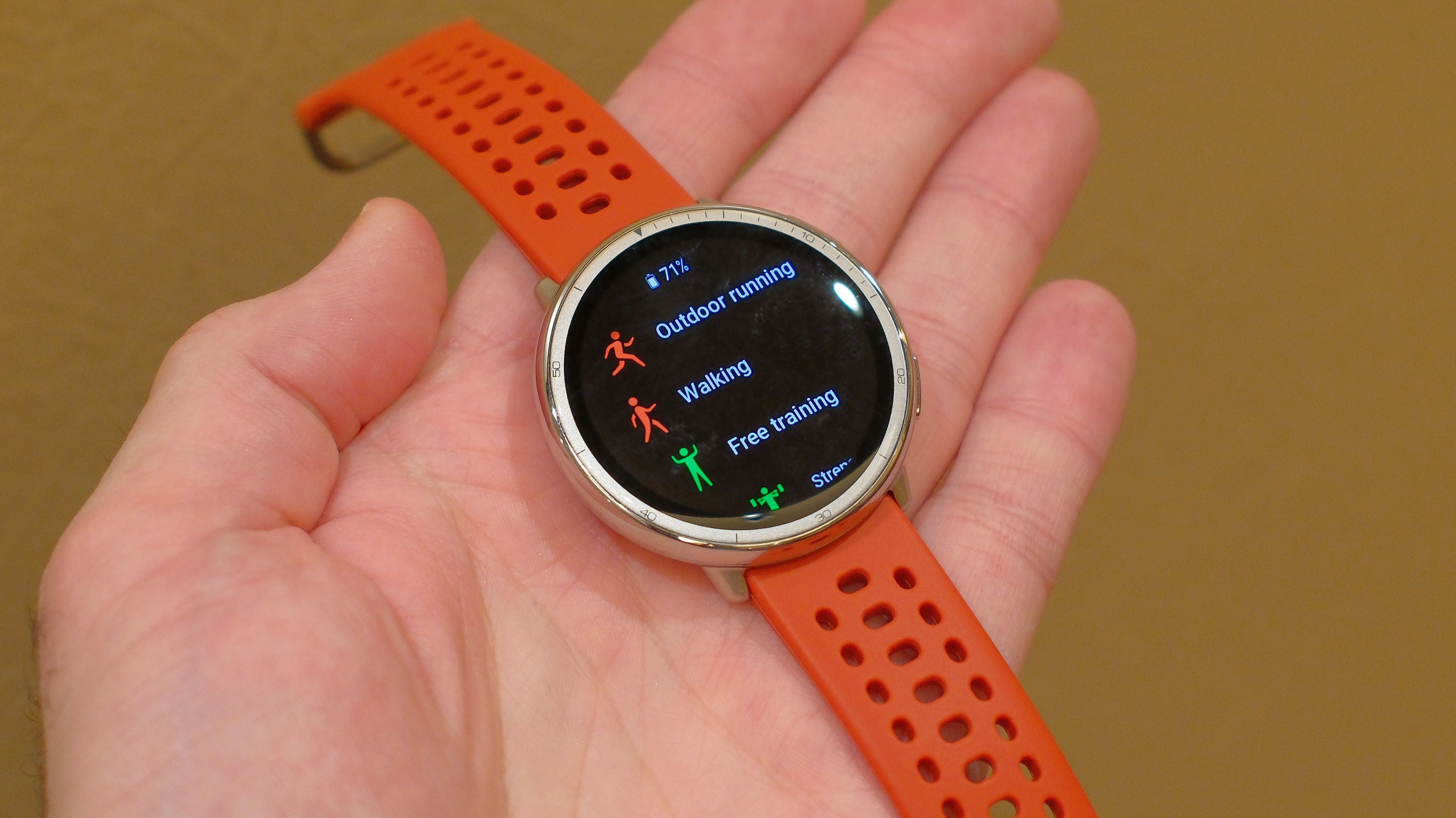 Resolución de problemas: nueva actualización para Amazfit Active 2 ¡Actualización 6.1.20.3 para Amazfit Active 2: Solucionado un problema con los entrenamientos!