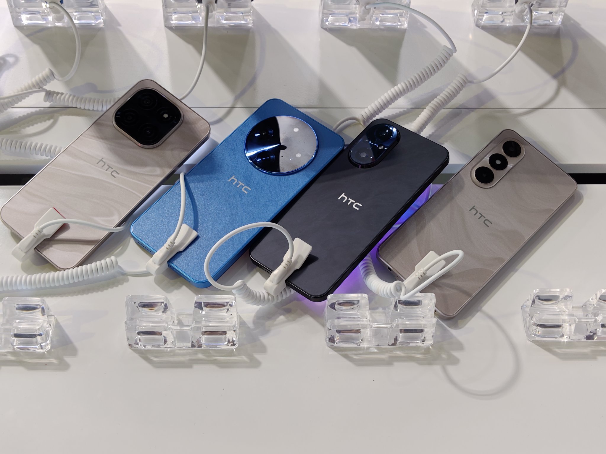 Un Vistazo a los Nuevos Teléfonos Inteligentes HTC: Reseña y Características Regreso de HTC: ¿Qué hay de nuevo en la línea de teléfonos inteligentes de 2023?