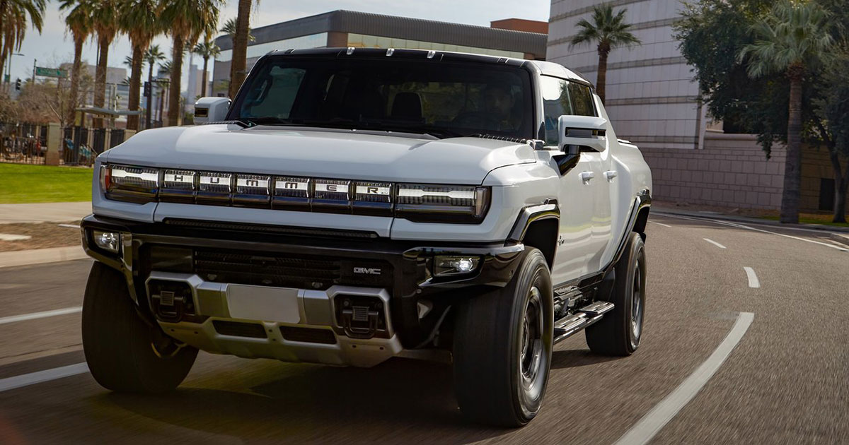 GMC Hummer EV: Trayendo tecnología futurista a las aventuras todoterreno Una profunda inmersión en la maravilla tecnológica: GMC Hummer EV