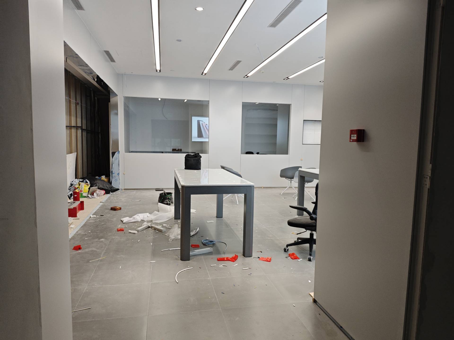 Esto es interesante: Xiaomi instala paredes de vidrio en centros de servicio de marca para la confianza del cliente Esto es interesante: Xiaomi instala paredes de vidrio en centros de servicio de marca para la confianza del cliente