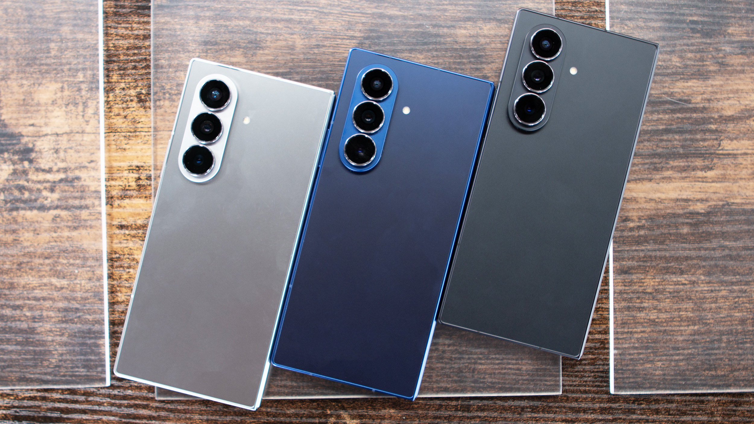 Vive más tiempo con Galaxy Z Fold 7: el nuevo estándar de Samsung para la carga Una revolución en las baterías: Galaxy Z Fold 7 supera a sus predecesores