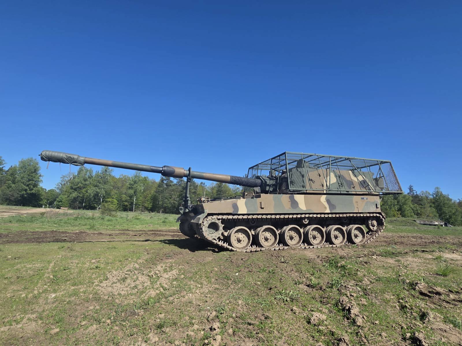 K9 Thunder y su increíble característica: la innovadora 'rejilla' Actualización de K9 Thunder: ahora incluye una 'rejilla' adicional para efectividad en el campo de batalla
