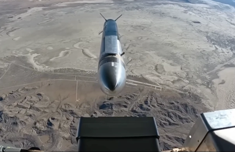 Revolución de cohetes: el lanzamiento histórico del Black Arrow con el AC-130 Black Arrow: un lanzamiento histórico de cohete desde un AC-130
