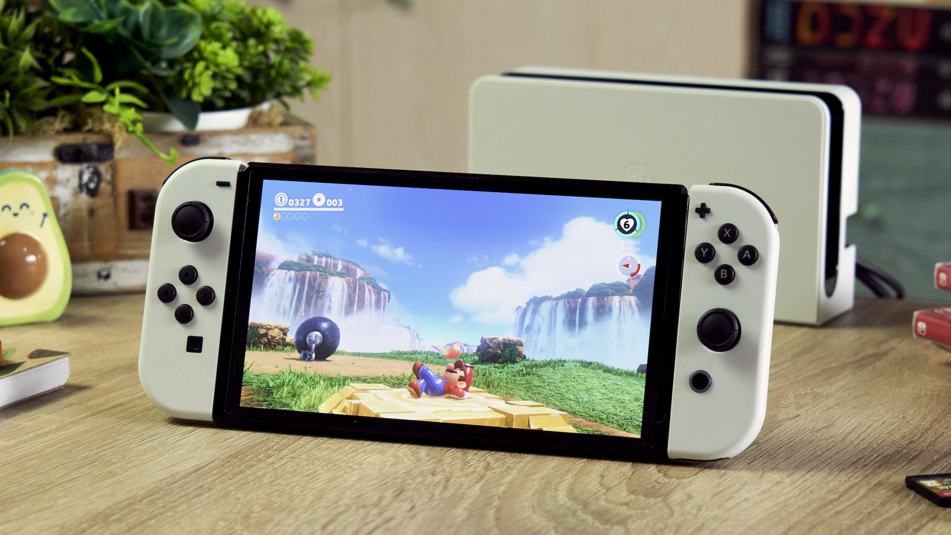 Nintendo Switch con pantalla OLED: ¿vale la pena actualizar? Nintendo Switch OLED: Una nueva mirada a la consola clásica